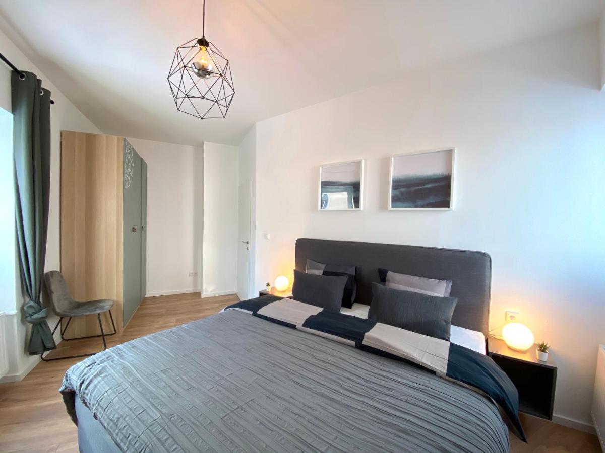 White Inn - Ferienwohnung Mit Terrasse Mürzzuschlag Extérieur photo