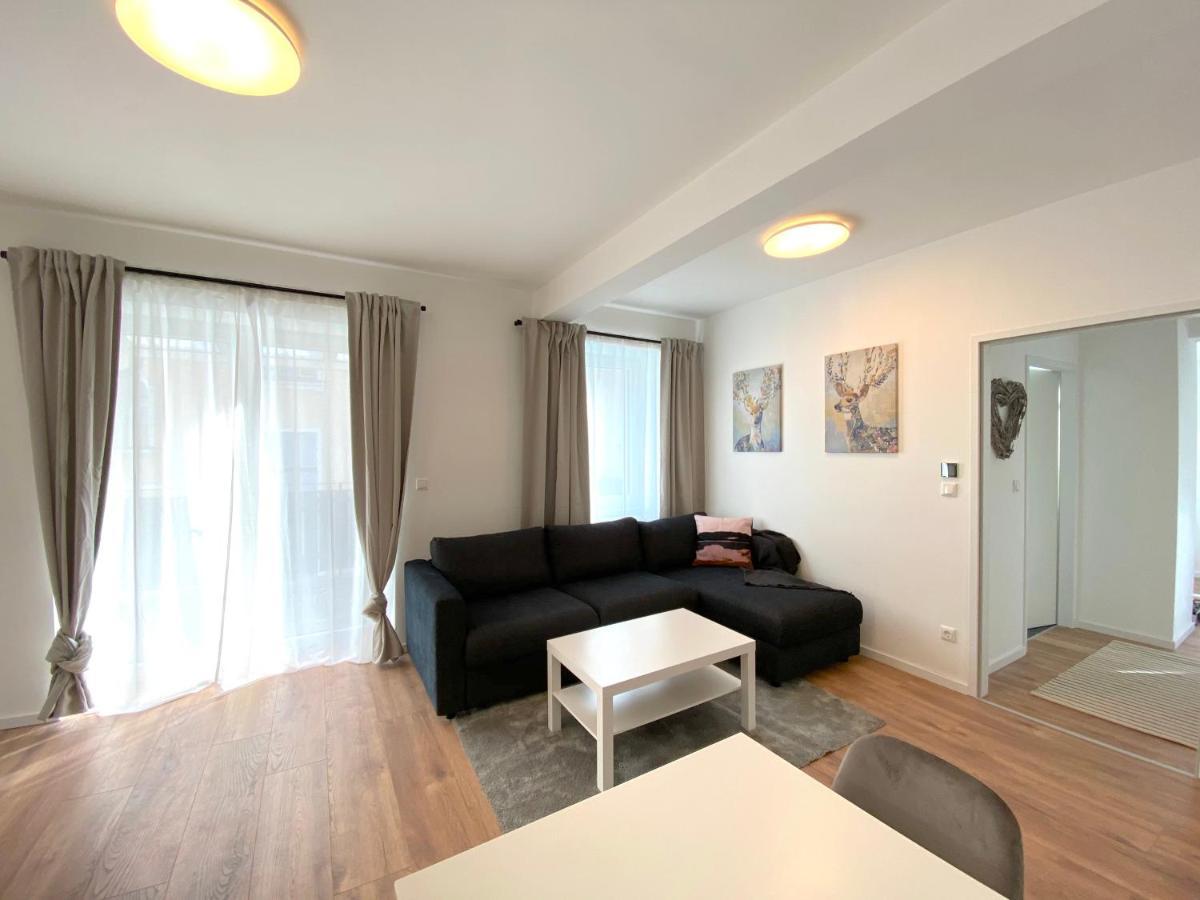 White Inn - Ferienwohnung Mit Terrasse Mürzzuschlag Extérieur photo