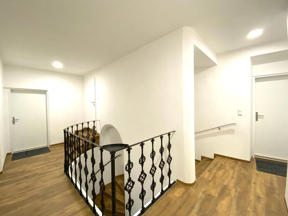 White Inn - Ferienwohnung Mit Terrasse Mürzzuschlag Extérieur photo
